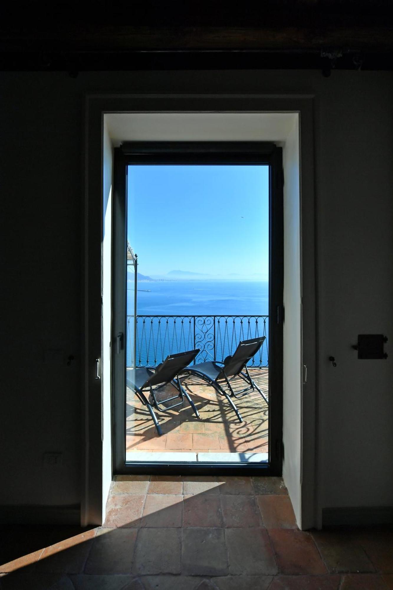 In Costa Relais & Luxury Suites Vietri エクステリア 写真