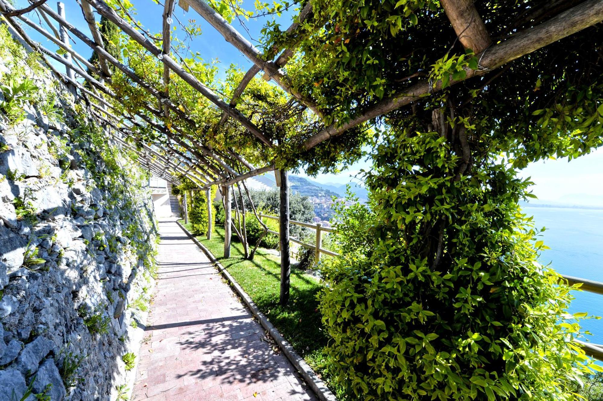 In Costa Relais & Luxury Suites Vietri エクステリア 写真